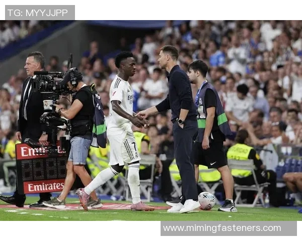 皇马备战埃尔切：姆巴佩伤情无碍，卡马文加恢复良好，皇马球员状态正佳