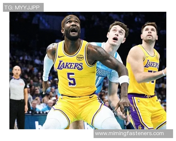 2009年湖人队与黄蜂队激战回顾:经典对决与精彩瞬间全解析